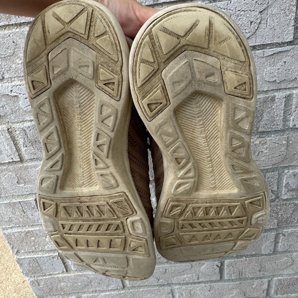 APL Taupe Knit Sneakers with Teal Logo - Picture 6 of 7